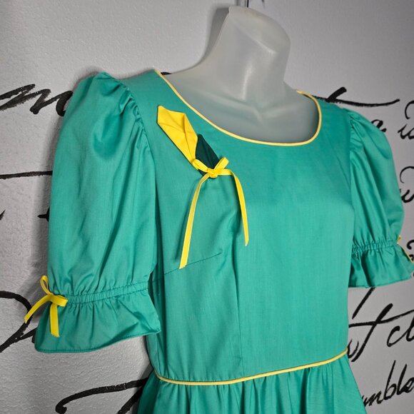 Vintage Handmade Square Dance Rockabilly Full Circle Skirt Green w/Yellow Flower - Picture 2 of 8